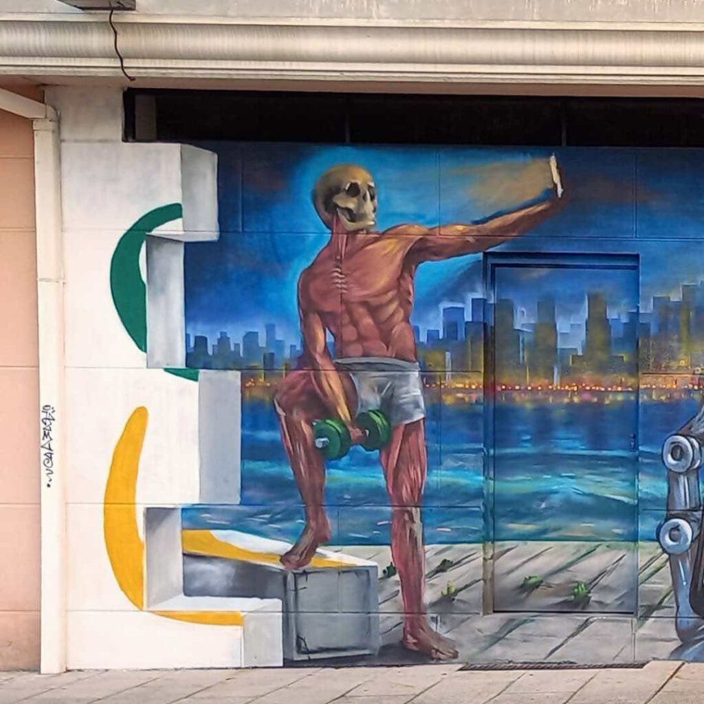 Cultiagro Manhattan Laracha mural graffiti_Selfie-Vanitas_detalle Vigorexia