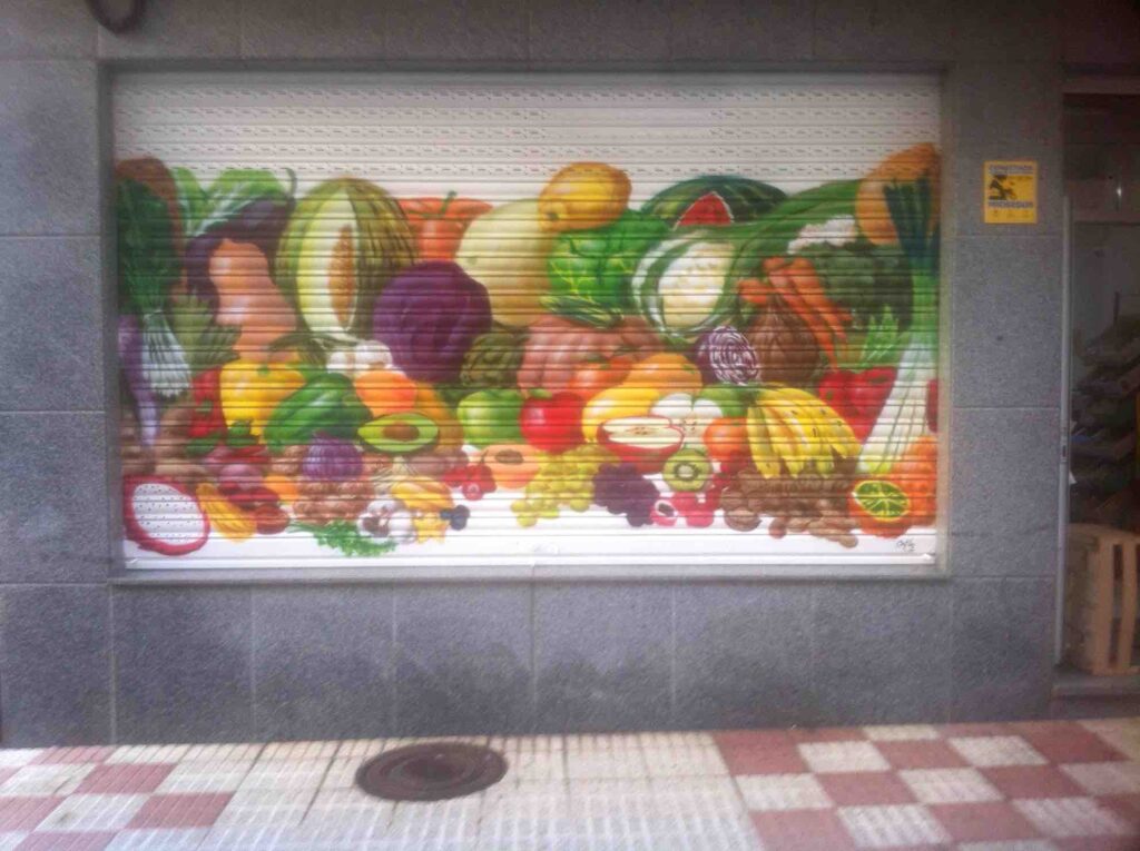 Tutti Frutti_ Fruteria Sandra Laracha mural Pablo Outon